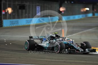 World © Octane Photographic Ltd. Formula 1 – Singapore GP - Practice 2. Mercedes AMG Petronas Motorsport AMG F1 W09 EQ Power+ - Valtteri Bottas. Marina Bay Street Circuit, Singapore. Friday 14th September 2018.