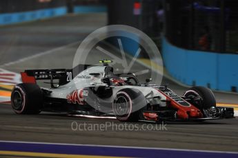 World © Octane Photographic Ltd. Formula 1 – Singapore GP - Practice 2. Haas F1 Team VF-18 – Kevin Magnussen. Marina Bay Street Circuit, Singapore. Friday 14th September 2018.