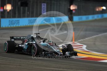 World © Octane Photographic Ltd. Formula 1 – Singapore GP – Practice 2. Mercedes AMG Petronas Motorsport AMG F1 W09 EQ Power+ - Lewis Hamilton. Marina Bay Street Circuit, Singapore. Friday 14th September 2018.