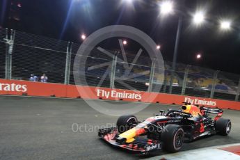 World © Octane Photographic Ltd. Formula 1 – Singapore GP - Practice 2. Aston Martin Red Bull Racing TAG Heuer RB14 – Daniel Ricciardo. Marina Bay Street Circuit, Singapore. Friday 14th September 2018.