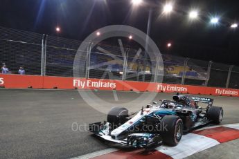 World © Octane Photographic Ltd. Formula 1 – Singapore GP – Practice 2. Mercedes AMG Petronas Motorsport AMG F1 W09 EQ Power+ - Lewis Hamilton. Marina Bay Street Circuit, Singapore. Friday 14th September 2018.