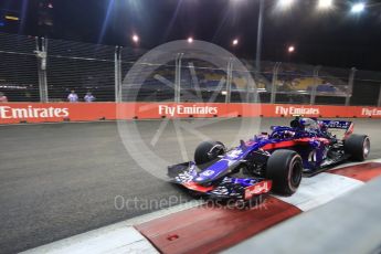 World © Octane Photographic Ltd. Formula 1 – Singapore GP - Practice 2. Scuderia Toro Rosso STR13 – Pierre Gasly. Marina Bay Street Circuit, Singapore. Friday 14th September 2018.