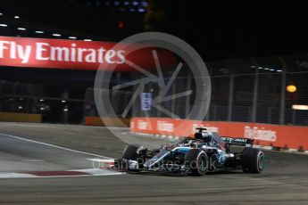 World © Octane Photographic Ltd. Formula 1 – Singapore GP – Practice 2. Mercedes AMG Petronas Motorsport AMG F1 W09 EQ Power+ - Lewis Hamilton. Marina Bay Street Circuit, Singapore. Friday 14th September 2018.