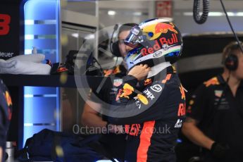 World © Octane Photographic Ltd. Formula 1 – Singapore GP - Practice 3. Aston Martin Red Bull Racing TAG Heuer RB14 – Daniel Ricciardo. Marina Bay Street Circuit, Singapore. Saturday 15th September 2018.