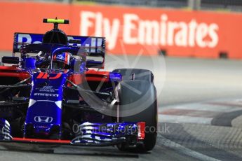 World © Octane Photographic Ltd. Formula 1 – Singapore GP - Qualifying. Scuderia Toro Rosso STR13 – Pierre Gasly. Marina Bay Street Circuit, Singapore. Saturday 15th September 2018.