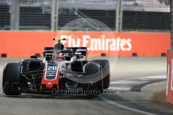 World © Octane Photographic Ltd. Formula 1 – Singapore GP - Qualifying. Haas F1 Team VF-18 – Kevin Magnussen. Marina Bay Street Circuit, Singapore. Saturday 15th September 2018.