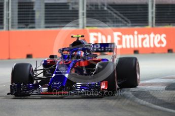 World © Octane Photographic Ltd. Formula 1 – Singapore GP - Qualifying. Scuderia Toro Rosso STR13 – Pierre Gasly. Marina Bay Street Circuit, Singapore. Saturday 15th September 2018.