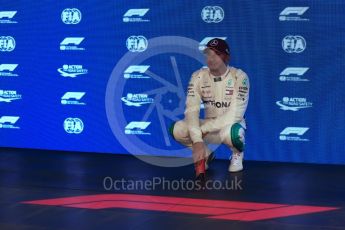 World © Octane Photographic Ltd. Formula 1 – Singapore GP – Qualifying. Mercedes AMG Petronas Motorsport AMG F1 W09 EQ Power+ - Lewis Hamilton. Marina Bay Street Circuit, Singapore. Saturday 15th September 2018.