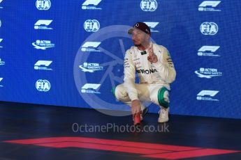 World © Octane Photographic Ltd. Formula 1 – Singapore GP – Qualifying. Mercedes AMG Petronas Motorsport AMG F1 W09 EQ Power+ - Lewis Hamilton. Marina Bay Street Circuit, Singapore. Saturday 15th September 2018.