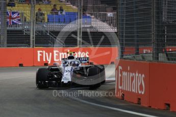 World © Octane Photographic Ltd. Formula 1 – Singapore GP - Qualifying. Williams Martini Racing FW41 – Sergey Sirotkin. Marina Bay Street Circuit, Singapore. Saturday 15th September 2018.