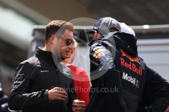 World © Octane Photographic Ltd. Formula 1 – Spanish GP - Drivers’ Parade. McLaren MCL33 – Stoffel Vandoorne and Aston Martin Red Bull Racing TAG Heuer RB14 – Max Verstappen. Circuit de Barcelona-Catalunya, Spain. Sunday 13th May 2018.