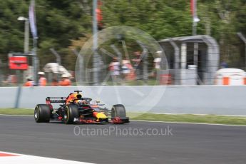 World © Octane Photographic Ltd. Formula 1 – Spanish GP - Practice 2. Aston Martin Red Bull Racing TAG Heuer RB14 – Daniel Ricciardo. Circuit de Barcelona-Catalunya, Spain. Friday 11th May 2018.
