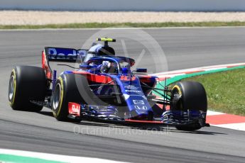 World © Octane Photographic Ltd. Formula 1 – Spanish GP - Friday - Practice 2. Scuderia Toro Rosso STR13 – Pierre Gasly. Circuit de Barcelona-Catalunya, Spain. Friday 11th May 2018.