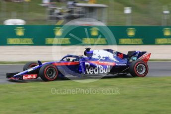 World © Octane Photographic Ltd. Formula 1 – Spanish GP - Saturday Practice 3. Scuderia Toro Rosso STR13 – Brendon Hartley. Circuit de Barcelona-Catalunya, Spain. Saturday 12th May 2018.