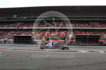 World © Octane Photographic Ltd. Formula 1 – Spanish GP - Saturday Practice 3. Scuderia Toro Rosso STR13 – Pierre Gasly. Circuit de Barcelona-Catalunya, Spain. Saturday 12th May 2018.