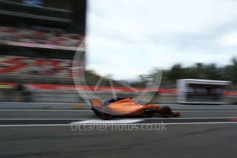 World © Octane Photographic Ltd. Formula 1 – Spanish GP - Saturday - Practice 3. McLaren MCL33 – Stoffel Vandoorne. Circuit de Barcelona-Catalunya, Spain. Saturday 12th May 2018.