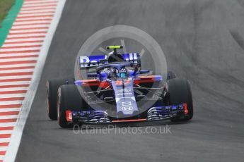 World © Octane Photographic Ltd. Formula 1 – Spanish GP - Saturday Qualifying. Scuderia Toro Rosso STR13 – Pierre Gasly. Circuit de Barcelona-Catalunya, Spain. Saturday 12th May 2018.