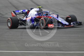 World © Octane Photographic Ltd. Formula 1 – Spanish GP - Saturday Qualifying. Scuderia Toro Rosso STR13 – Pierre Gasly. Circuit de Barcelona-Catalunya, Spain. Saturday 12th May 2018.