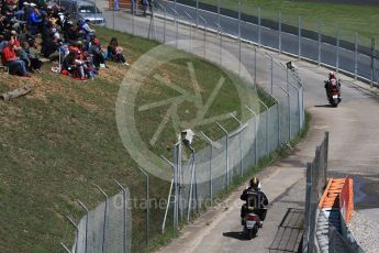 World © Octane Photographic Ltd. Formula 1 – Spanish GP - Race. Renault Sport F1 Team RS18 – Nico Hulkenberg and Haas F1 Team VF-18 – Romain Grosjean. Circuit de Barcelona-Catalunya, Spain. Sunday 13th May 2018.