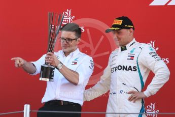 World © Octane Photographic Ltd. Formula 1 – Spanish GP - Sunday Podium. Mercedes AMG Petronas Motorsport AMG F1 W09 EQ Power+ - Valtteri Bottas (2nd) with Peter Bonnington, Race Engineer. Circuit de Barcelona-Catalunya, Spain. Sunday 13th May 2018.