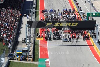 World © Octane Photographic Ltd. Formula 1 – United States GP – Race. Final preparations on the grid. Circuit of the Americas (COTA), USA. Sunday 21st October 2018.