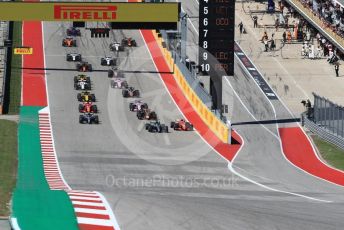 World © Octane Photographic Ltd. Formula 1 – United States GP – Race. Mercedes AMG Petronas Motorsport AMG F1 W09 EQ Power+ - Lewis Hamilton moves towards before Scuderia Ferrari SF71-H – Kimi Raikkonen takes the lead. Circuit of the Americas (COTA), USA. Sunday 21st October 2018.