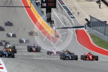 World © Octane Photographic Ltd. Formula 1 – United States GP – Race. Mercedes AMG Petronas Motorsport AMG F1 W09 EQ Power+ - Lewis Hamilton moves towards before Scuderia Ferrari SF71-H – Kimi Raikkonen takes the lead. Circuit of the Americas (COTA), USA. Sunday 21st October 2018.
