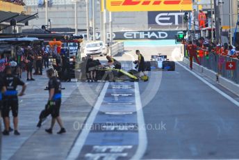 World © Octane Photographic Ltd. Formula 1 – Abu Dhabi GP - Practice 1. Renault Sport F1 Team RS19 – Daniel Ricciardo. Yas Marina Circuit, Abu Dhabi, UAE. Friday 29th November 2019.