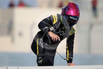 World © Octane Photographic Ltd. Formula 1 – Abu Dhabi GP - Practice 1. Renault Sport F1 Team RS19 – Daniel Ricciardo. Yas Marina Circuit, Abu Dhabi, UAE. Friday 29th November 2019.