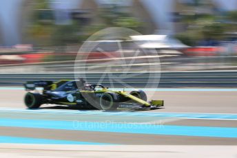 World © Octane Photographic Ltd. Formula 1 – Abu Dhabi GP - Practice 1. Renault Sport F1 Team RS19 – Daniel Ricciardo. Yas Marina Circuit, Abu Dhabi, UAE. Friday 29th November 2019.