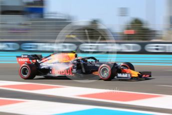 World © Octane Photographic Ltd. Formula 1 – Abu Dhabi GP - Practice 1. Aston Martin Red Bull Racing RB15 – Alexander Albon. Yas Marina Circuit, Abu Dhabi, UAE. Friday 29th November 2019.