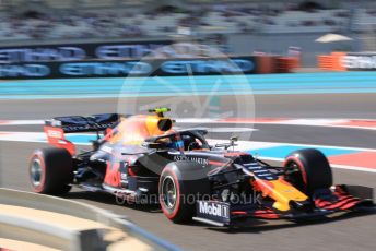 World © Octane Photographic Ltd. Formula 1 – Abu Dhabi GP - Practice 1. Aston Martin Red Bull Racing RB15 – Alexander Albon. Yas Marina Circuit, Abu Dhabi, UAE. Friday 29th November 2019.