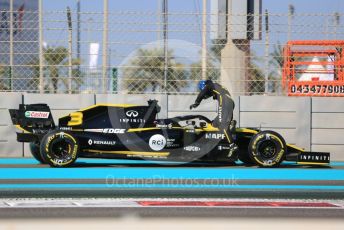 World © Octane Photographic Ltd. Formula 1 – Abu Dhabi GP - Practice 1. Renault Sport F1 Team RS19 – Daniel Ricciardo. Yas Marina Circuit, Abu Dhabi, UAE. Friday 29th November 2019.