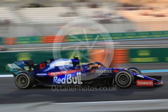 World © Octane Photographic Ltd. Formula 1 – Abu Dhabi GP - Practice 2. Scuderia Toro Rosso STR14 – Pierre Gasly. Yas Marina Circuit, Abu Dhabi, UAE. Friday 29th November 2019.