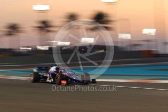 World © Octane Photographic Ltd. Formula 1 – Abu Dhabi GP - Practice 2. Scuderia Toro Rosso STR14 – Daniil Kvyat. Yas Marina Circuit, Abu Dhabi, UAE. Friday 29th November 2019.
