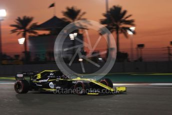 World © Octane Photographic Ltd. Formula 1 – Abu Dhabi GP - Practice 2. Renault Sport F1 Team RS19 – Daniel Ricciardo. Yas Marina Circuit, Abu Dhabi, UAE. Friday 29th November 2019.