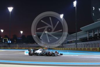 World © Octane Photographic Ltd. Formula 1 – Abu Dhabi GP - Practice 2. Mercedes AMG Petronas Motorsport AMG F1 W10 EQ Power+ - Lewis Hamilton. Yas Marina Circuit, Abu Dhabi, UAE. Friday 29th November 2019.