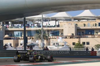 World © Octane Photographic Ltd. Formula 1 – Abu Dhabi GP - Practice 3. Renault Sport F1 Team RS19 – Daniel Ricciardo. Yas Marina Circuit, Abu Dhabi, UAE. Saturday 30th November 2019.