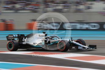 World © Octane Photographic Ltd. Formula 1 – Abu Dhabi GP - Qualifying. Mercedes AMG Petronas Motorsport AMG F1 W10 EQ Power+ - Lewis Hamilton. Yas Marina Circuit, Abu Dhabi, UAE. Saturday 30th November 2019.