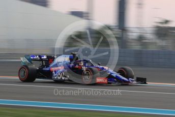 World © Octane Photographic Ltd. Formula 1 – Abu Dhabi GP - Qualifying. Scuderia Toro Rosso STR14 – Pierre Gasly. Yas Marina Circuit, Abu Dhabi, UAE. Saturday 30th November 2019.