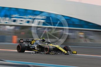 World © Octane Photographic Ltd. Formula 1 – Abu Dhabi GP - Qualifying. Renault Sport F1 Team RS19 – Nico Hulkenberg. Yas Marina Circuit, Abu Dhabi, UAE. Saturday 30th November 2019.