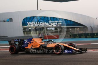 World © Octane Photographic Ltd. Formula 1 – Abu Dhabi GP - Qualifying. McLaren MCL34 – Carlos Sainz. Yas Marina Circuit, Abu Dhabi, UAE. Saturday 30th November 2019.