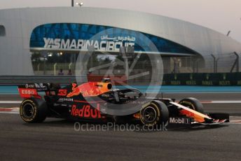 World © Octane Photographic Ltd. Formula 1 – Abu Dhabi GP - Qualifying. Aston Martin Red Bull Racing RB15 – Alexander Albon. Yas Marina Circuit, Abu Dhabi, UAE. Saturday 30th November 2019.
