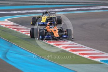 World © Octane Photographic Ltd. Formula 1 – Abu Dhabi GP - Race. McLaren MCL34 – Carlos Sainz, Renault Sport F1 Team RS19 – Daniel Ricciardo. Yas Marina Circuit, Abu Dhabi, UAE. Sunday 1st December 2019.