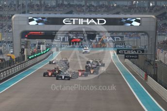 World © Octane Photographic Ltd. Formula 1 – Abu Dhabi GP - Race. Mercedes AMG Petronas Motorsport AMG F1 W10 EQ Power+ - Lewis Hamilton maintains his position as the race starts. Yas Marina Circuit, Abu Dhabi, UAE. Sunday 1st December 2019.