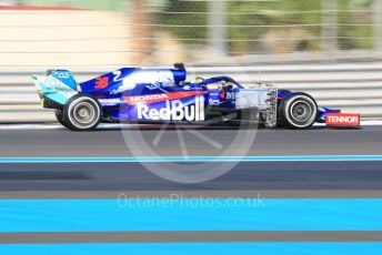 World © Octane Photographic Ltd. Formula 1 – Abu Dhabi Pirelli Tyre Test. Scuderia Toro Rosso STR14 – Sean Gelael. Yas Marina Circuit, Abu Dhabi, UAE. Tuesday 3rd December 2019.