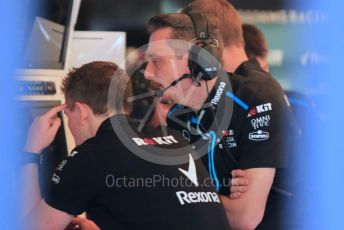 World © Octane Photographic Ltd. Formula 1 – Abu Dhabi Pirelli Tyre Test. ROKiT Williams Racing team watching the data. Yas Marina Circuit, Abu Dhabi, UAE. Tuesday 3rd December 2019.