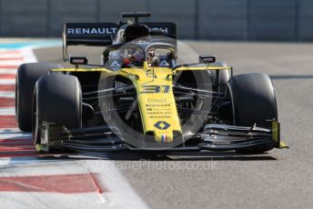 World © Octane Photographic Ltd. Formula 1 – Abu Dhabi Pirelli Tyre Test. Renault Sport F1 Team RS19 – Esteban Ocon. Yas Marina Circuit, Abu Dhabi, UAE. Wednesday 4th December 2019.