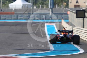 World © Octane Photographic Ltd. Formula 1 – Abu Dhabi Pirelli Tyre Test. Aston Martin Red Bull Racing RB15 – Alexander Albon. Yas Marina Circuit, Abu Dhabi, UAE. Wednesday 4th December 2019.