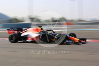 World © Octane Photographic Ltd. Formula 1 – Abu Dhabi Pirelli Tyre Test. Aston Martin Red Bull Racing RB15 – Alexander Albon. Yas Marina Circuit, Abu Dhabi, UAE. Wednesday 4th December 2019.